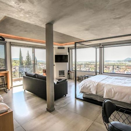 Meteora Heaven And Earth Premium Suites - Adults Friendly Калампака Екстериор снимка