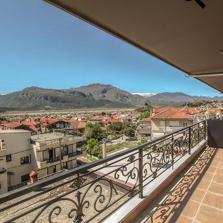 Meteora Heaven And Earth Premium Suites - Adults Friendly Калампака Екстериор снимка