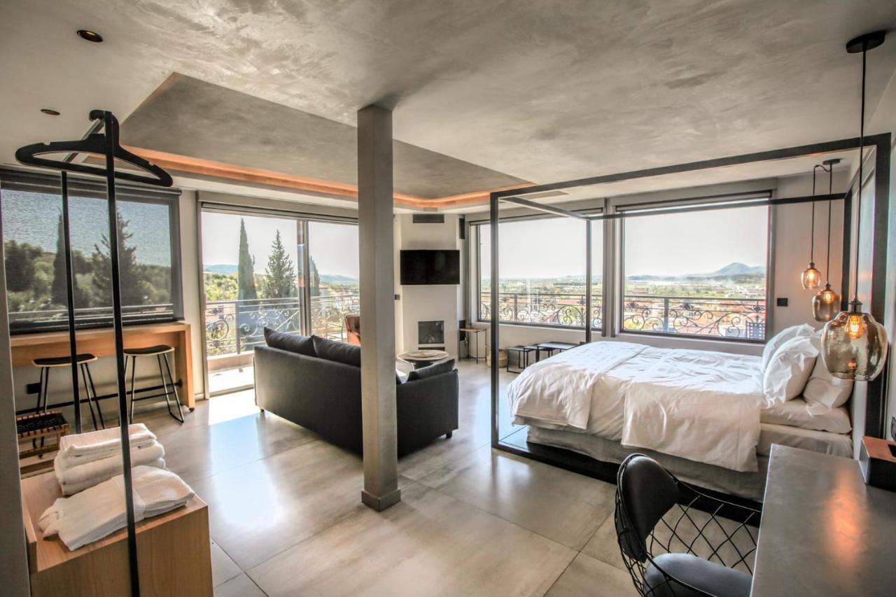 Meteora Heaven And Earth Premium Suites - Adults Friendly Калампака Екстериор снимка