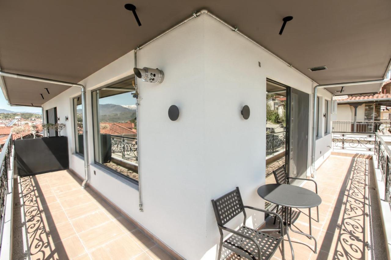 Meteora Heaven And Earth Premium Suites - Adults Friendly Калампака Екстериор снимка